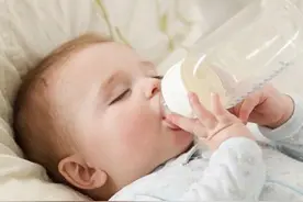 奶嘴选择学问大，精明妈妈这样选奶嘴。图片