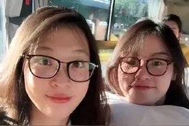 傅园慧和惠若琪，洪荒少女VS元气少女，她们怎么这么像？图片