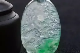 玉雕山水牌：方寸之间尽显大千美景图片