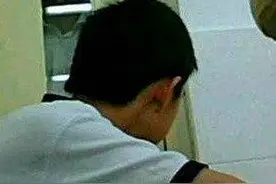 总是要毕业后，才真正理解以前班主任是多么可爱！图片