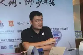 姚明对比拉文、弗朗西斯等人的扣篮：要学会欣赏图片