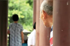 单身老人再婚不易 财产分割、儿女反对是主因图片