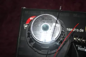 最新款宝马X1音响改装  宝马专用汽车音响图片