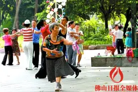 一个人的舞林图片