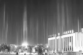 遭外星人入侵？“神秘光柱”到底是啥？图片