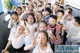 五四路小学接着187名新生图片