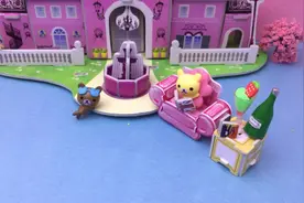 轻松熊愉快的一天 美女轻松熊秒变屁猴视频封面