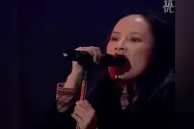 伍佰和杨乃文合唱的这首歌太好听了，以至于现在还依然痴迷图片