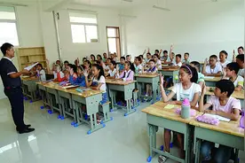 莱芜开学第一天 中小学校展现新气象图片
