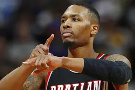 NBA十佳球：利拉德+博格丹诺维奇三分绝杀！欧文1过3一条龙图片