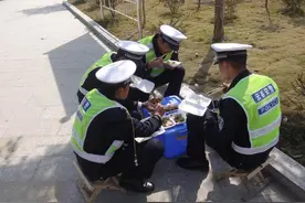春运，那些记忆中的时光碎片图片