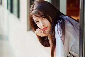 小说：灰姑娘被胖女人嘲讽，围观者对她指责声不断，总裁不理会。图片