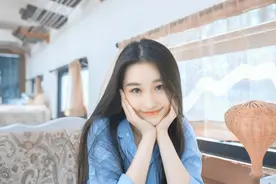 小说：为救父亲，美女深陷险地！图片