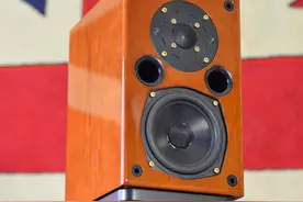 新品｜收藏辉煌的经典名箱，AE1 Classic Limited Edition 三十周年版限量发售图片