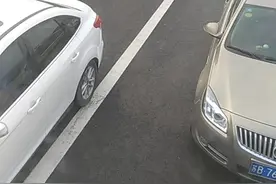 s49新扬高速这些车走应争车道希望江苏交警能看到视频封面