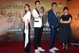 “小姨妈”邓家佳回应清空微博：“我没退出娱乐圈”图片