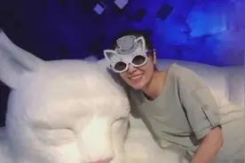 林心如不藏了！首度主动晒出6个月孕肚照视频封面