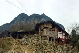 陪奶奶回娘家图片