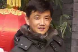 曾饰演过太监，扮演过皇帝，51岁“娃娃脸”李楠成逆生长大叔图片