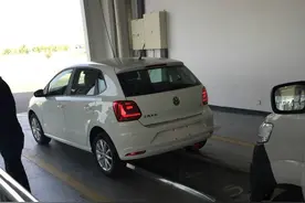 圆老婆小车梦，16款 NEW POLO图片