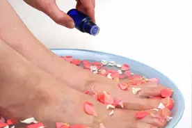 5种超简单去除脚臭的家庭疗法！总有一个适合你图片