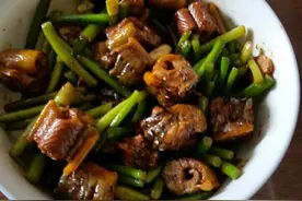 黄鳝蒜苗，毛白菜豆腐图片