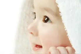 妈妈们？怎样培养婴儿的动作能力你造吗？图片