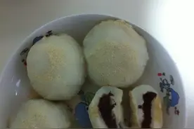 吃起来黏糊糊类，香甜不腻，红豆糯米团就是那么好吃真是百吃不厌图片