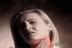 最简单的治疗一不小心得的嗓子哑图片