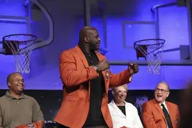 奥尼尔：科比推动我拿了三次总冠军，也把我推向了迈阿密图片