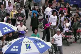 电视剧《乡村爱情圆舞曲》虽然收视率高，但是里面的穿帮也不少！图片