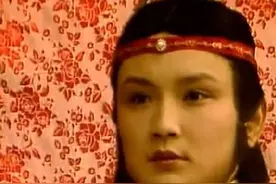 《红楼梦》中的“甄（真）宝玉”和“贾（假）宝玉”图片