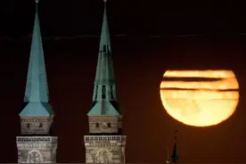 原来月亮这么可怕！图片