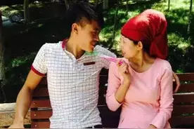 勇敢小伙大胆示爱老婆，每天爱她多一点，年年陪她过生日图片