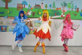 12岁出演《巴啦啦小魔仙》，和晓彤同期，如今不当明星混网红图片