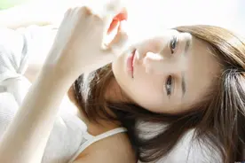 新婚妻子离家出走，丈母娘竟从别的男人那里接回妻子送回我家图片