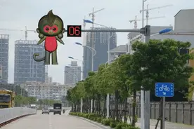 猴哥，今年你要穿红裤衩辟辟邪啊图片