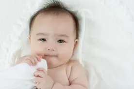 母乳太多也烦恼 轻松解决奶水多图片