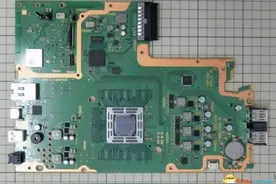 还未发表就被拆 国外流出PS4 Slim拆解对比图片图片