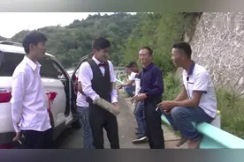 贵州凯里农村小伙接亲，新娘家还远，半路上，新郎给大伙发烟了视频封面