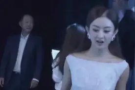 赵丽颖宣布与经纪人结束合作 黄斌：祝福你迈入人生新阶段视频封面