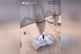挖掘机打打火机，让喷子们无话可说!图片