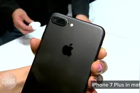 钢琴黑iPhone7与磨砂黑色iPhone7Plus真机对比视频封面