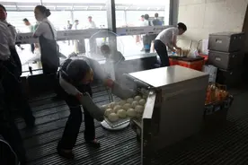 便民赶高铁来不及吃早饭？虹桥站新推便民早餐图片