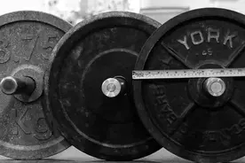 健身 | 正确认识硬拉以及学习硬拉要注意的5步（有福利~）图片