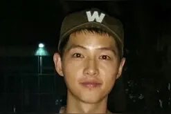 160913 义气boy低调现场婚礼现场 随性打扮也掩藏不住的帅气图片