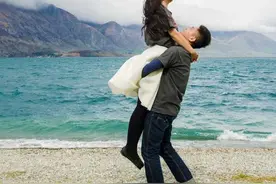 带着长拖尾，留一段nature的婚纱之旅——新西兰自拍婚纱照图片