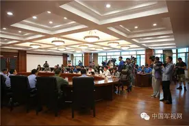 中国空军多型新装备首次公开亮相！可近距离接触“战神”轰-6K图片