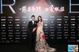 黄晓明坚持十年捐款不手软 称做慈善“忍不住”图片
