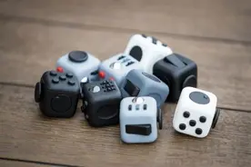 Fidget Cube减压玩具帮你排解各种压力图片